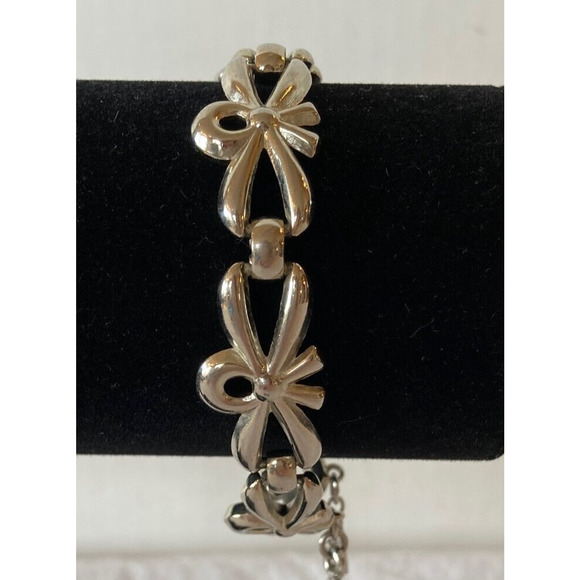 Monet Silver Tone Bow Tie Chain Link Bracelet Bows Ribbons 7” Vintage - Picture 2 of 7